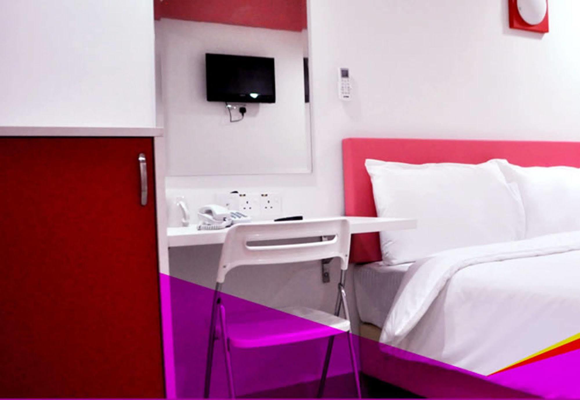YY318 Hotel Bukit Bintang Kuala Lumpur Bagian luar foto