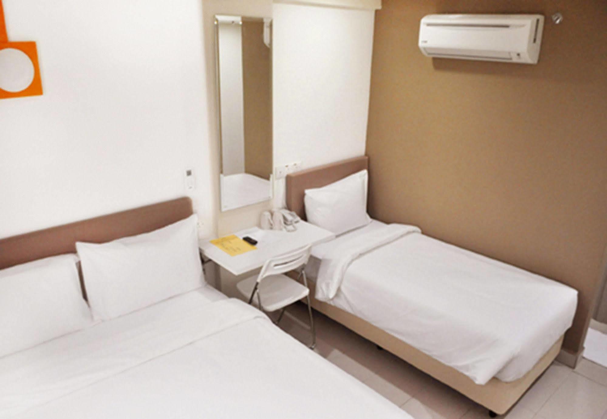 YY318 Hotel Bukit Bintang Kuala Lumpur Bagian luar foto